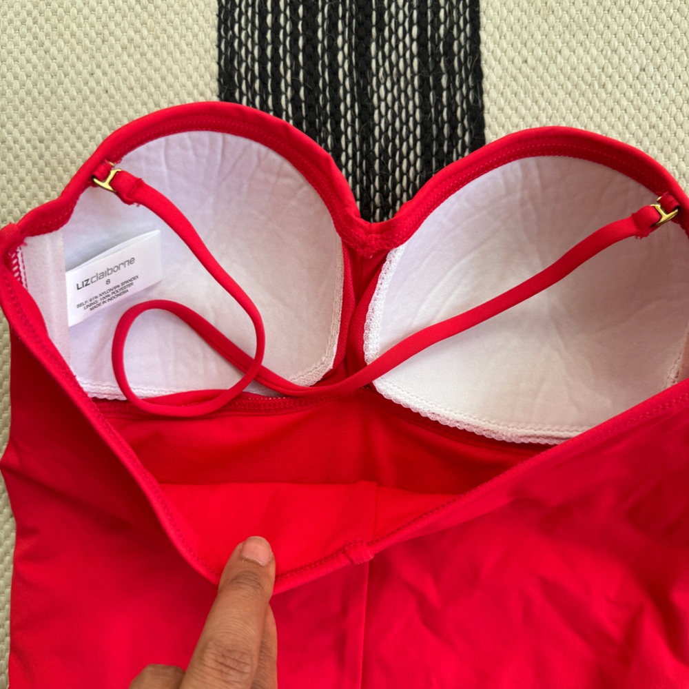 Lize Claiborne Swimsuit Women's Red Halter Top One Piece Swimsuit Size 8 - Picture 3 of 9